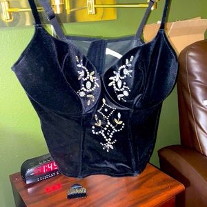 Beautiful black mid drift top.